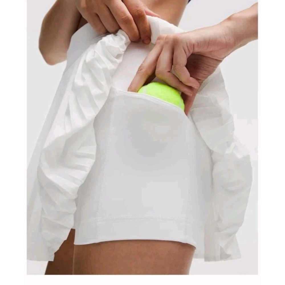 Lululemon Women's White Pleated Tennis Skirt Sz 12 Pickleball Golf - Picture 3 of 8